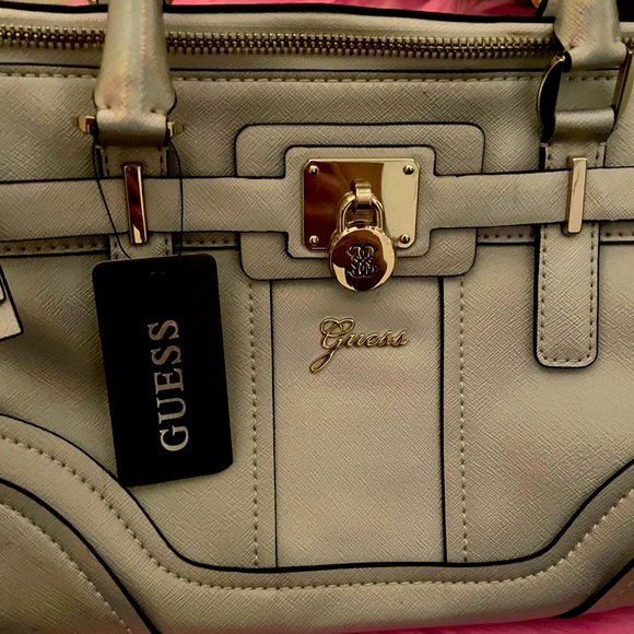 Guess Iridescent Bag NWT - Picture 9 of 9